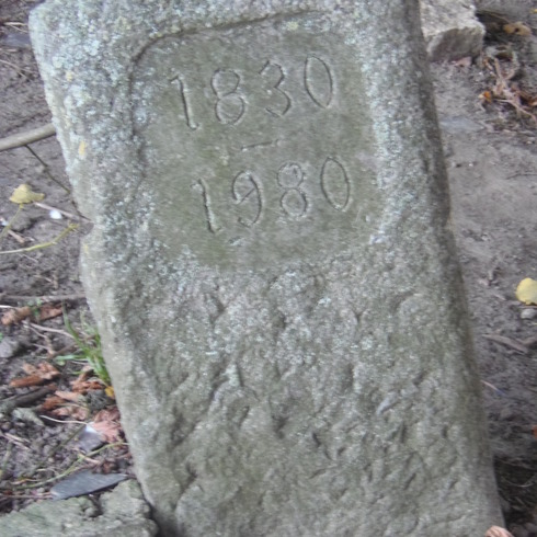 Stèle commémorative 150 ans 